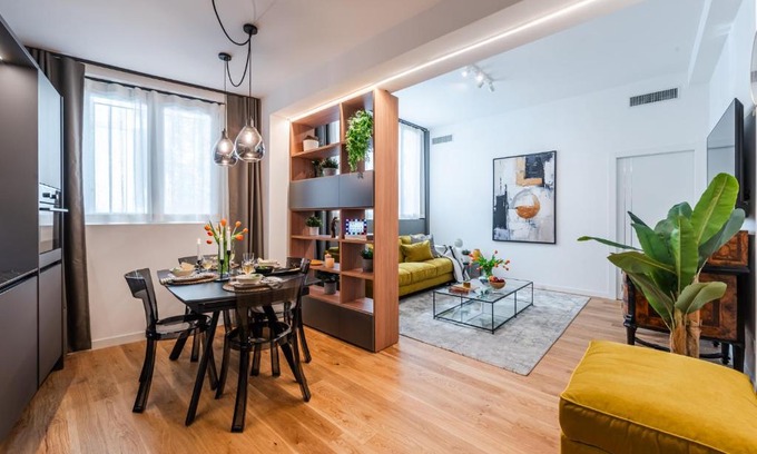Tricolore Apartamento | tHE Golden Retreat - San Babila Duomo
