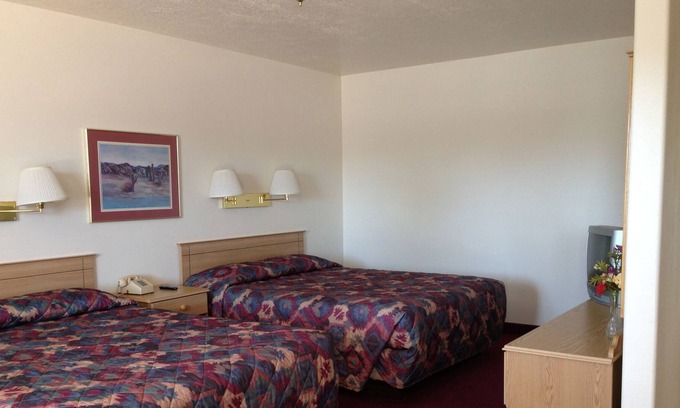 Panguitch Hotel | The Golden Spur
