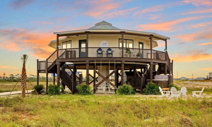 Southpointe Cabaña | The Good Life · Ultimate Gulf Shores Getaway: Hot Tub, RV Pad, Fire-Pit & Beach