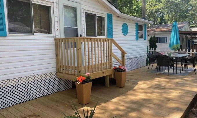 Baiting Hollow Casa | The Good Times House