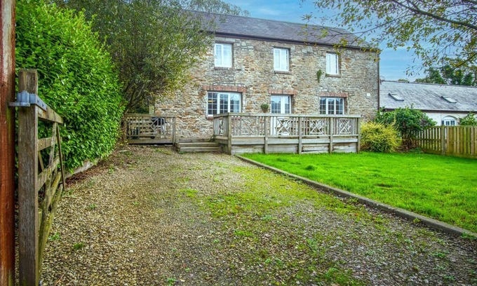 Kilgetty Cabina | The Granary - 3 Bedroom Cottage - Langdon Farm
