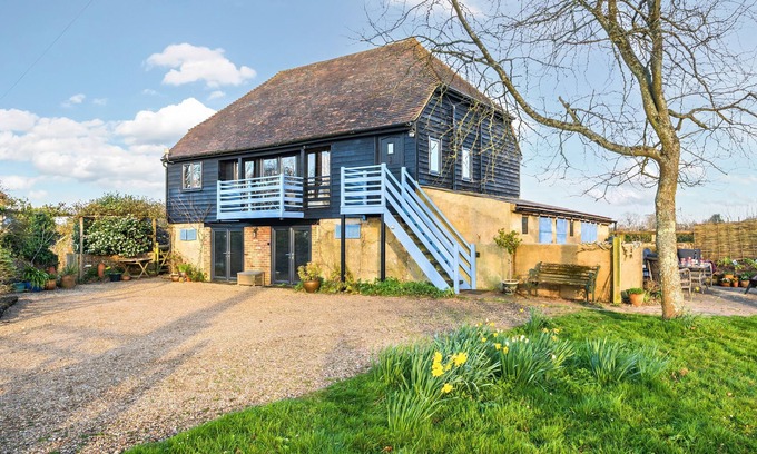 Maidstone Casa | The Granary at Newage Farm