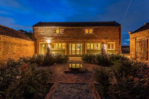 Moffat Casa | The Granary Barn Retreat