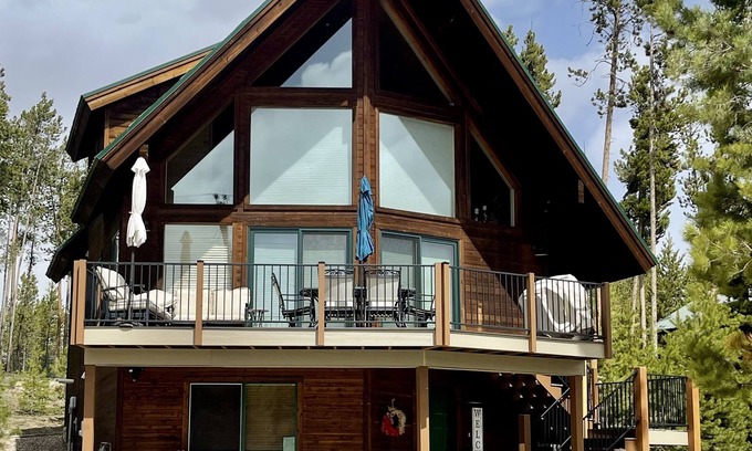 Grand Lake Cabina | Exquisita cabaña multifamiliar 'The Grand Retreat'