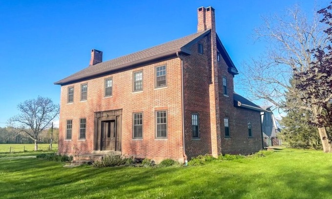Coxsackie Otro | The Grange - 1800s Farmhouse Estate on 80 Acres