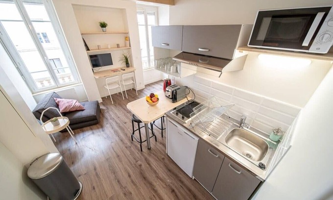 Les Poulettes Apartamento | The Gratte-Ciel House - Moscow Apartment - Garden