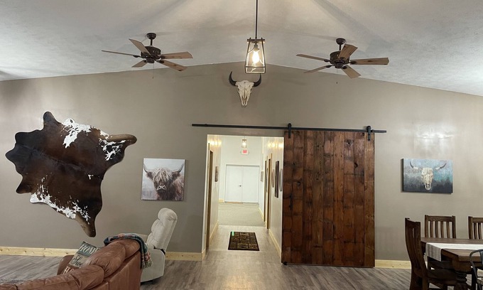 Burwell Cabina | The Great Buckel Lodge