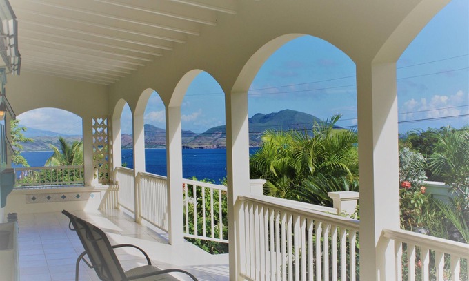 Oualie Bay Casa | Gran casa en Eden Villa Nevis con piscina privada y Jeep de alquiler