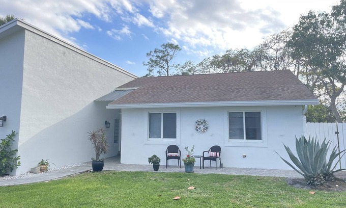 Greenacres Casa | The Green Corner Retreat!