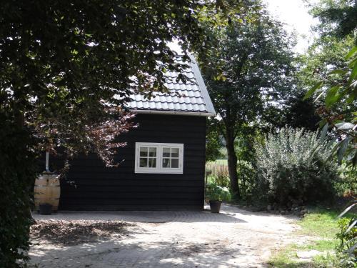 Ruinen Casa | The Green Cottage