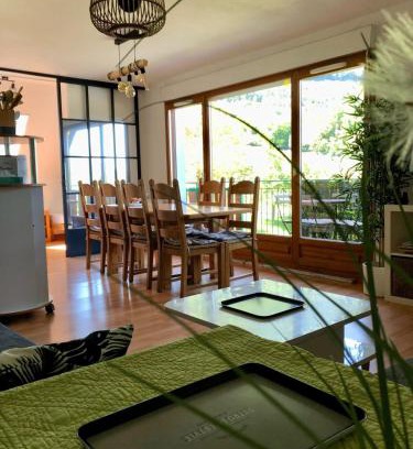 Giez Casa | The green fee close to the Golf course and 5 minutes from the lake