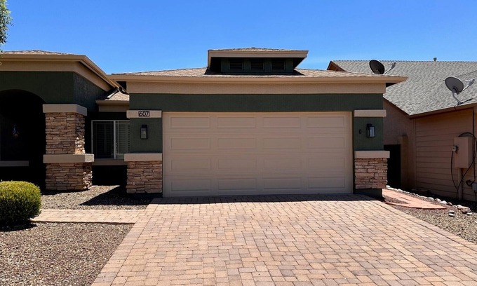 Dewey Casa | The Green Lotus