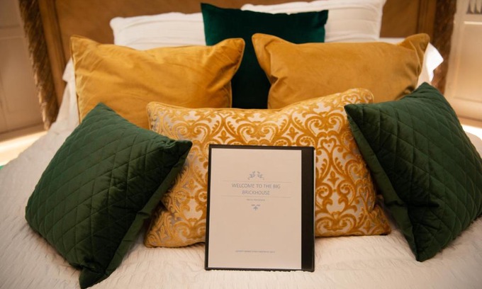 Mercer Casa | The Green Room at The Big Brickhouse