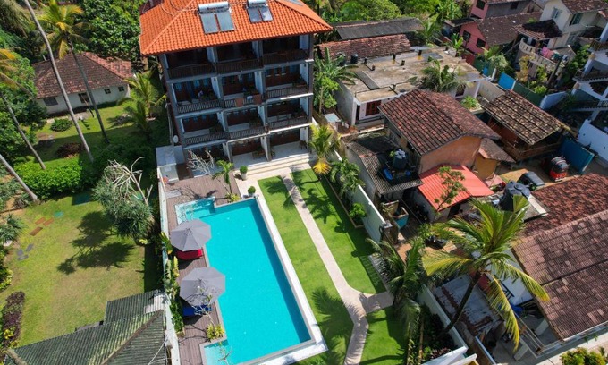 Pelena Complejo | The Green Rooms Surf & Yoga Camp - ON THE BEACH - Prime location Renovated 2024