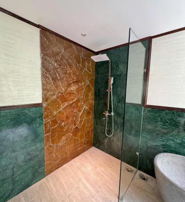 Hoa Lu Hotel | The Greenary Garden