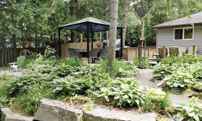 Bolsover Cabaña | The Greenhouse Cottage - 2 BRS + Bunkie (Pet Friendly)!!