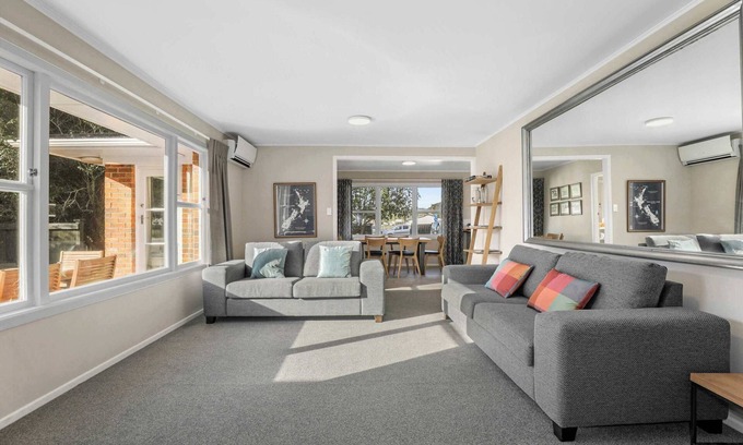 Fenton Street Cabaña | The Greenkeeper's Cottage - 3 Bedroom, 3 Bathroom on the Golf Course