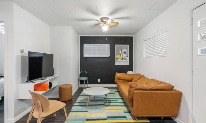 Boyne Falls Casa | The Grove 1/2 mile from Boyne Mountain Sleeps 4