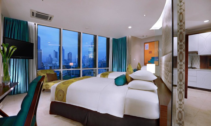 Karet Hotel | The Grove Suites by Grand Aston