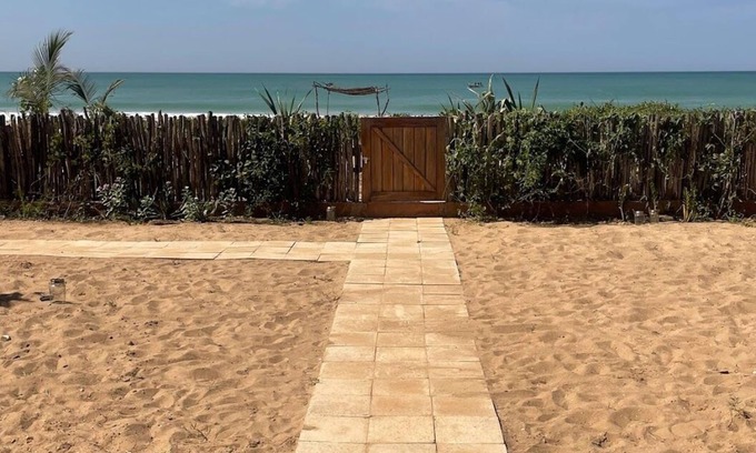 Guereo Casa | THE GUEREO HOUSE. ¨FOOT IN THE WATER