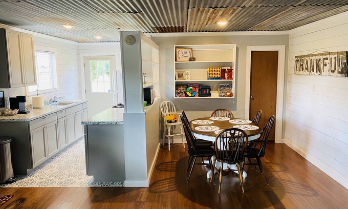 Breckenridge Casa | The guest house at Lily Pad Lane