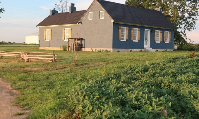 Harrodsburg Otro | The Hager Hideaway