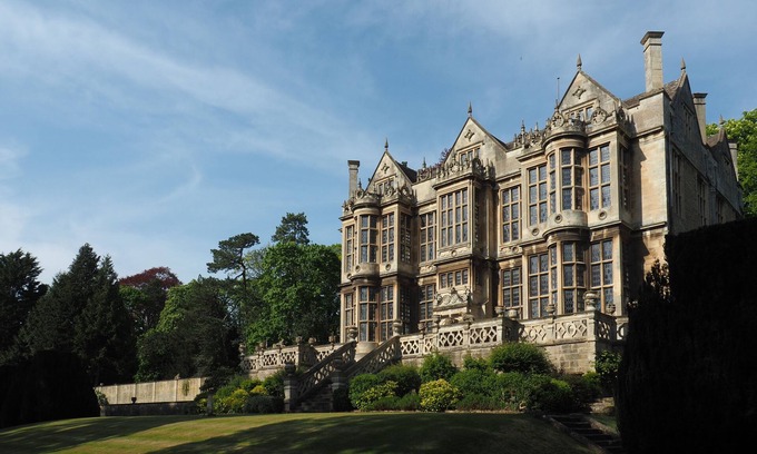 Bradford-on-Avon Otro | The Hall - Historic Grade I-listed Jacobean Mansion