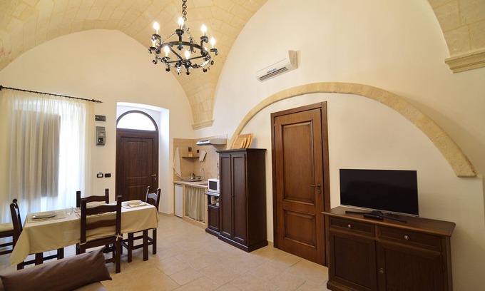 Oria Historic Centre Apartamento | The Hall of Arms, Apartamento para vacaciones, Oria, Puglia, Italia