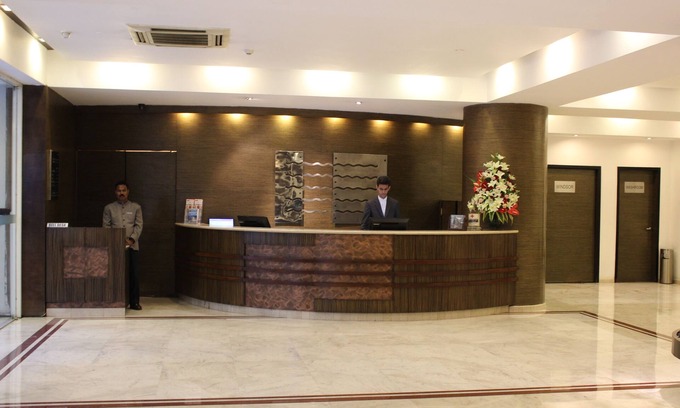Barakhamba Hotel | The Hans Hotel New Delhi