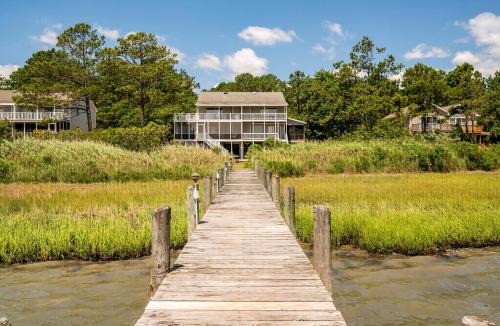 Piney Island Casa | The Happy Crab