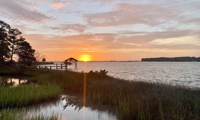 Onemo Casa | The Harbor House - Waterfront Home with Private Pier & Amazing Views!