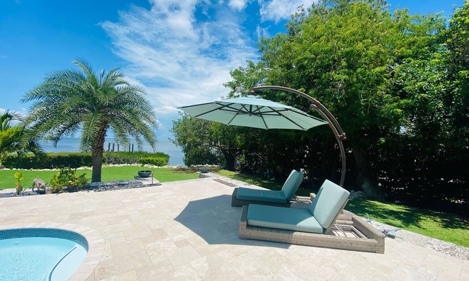 Tavernier Casa | The Harbor House with Open Bay Views