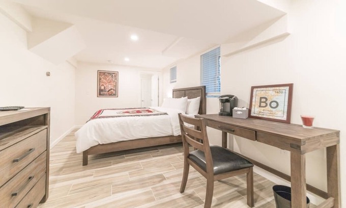 Allston Apartamento | The Harvard Room conveniently near BC & Harvard