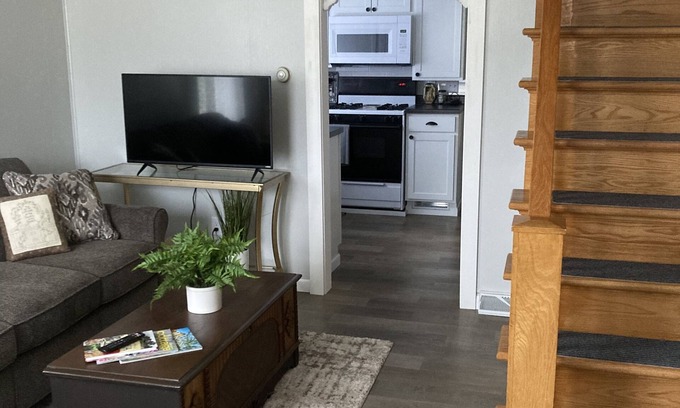 Prairie Du Chien Cabaña | The Harwood House