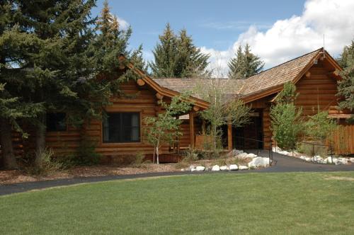 Moran Complejo | The Hatchet Resort