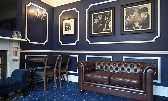 Stratford-upon-Avon Casa | The Hathaway's Town Centre House.