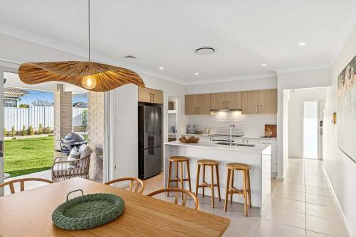 Ettalong Beach Casa | The Haven by Coast Hosting