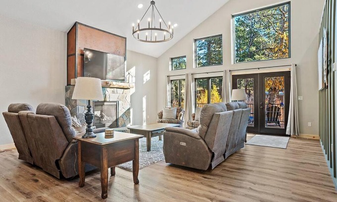 West Pennington Casa | The Haven-Rustic Secluded Cabin