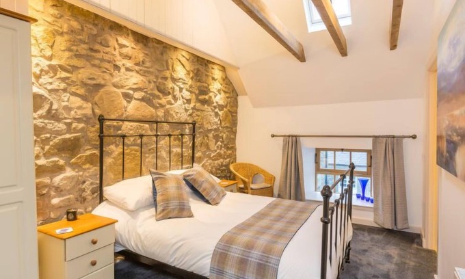 Balerno Casa | The Hayloft by Interhome