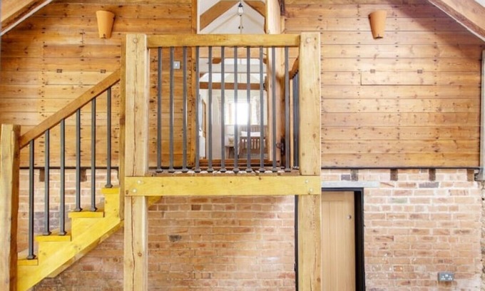 Littlebredy Casa | The Hayloft, Washing Pool Barns - suite for two