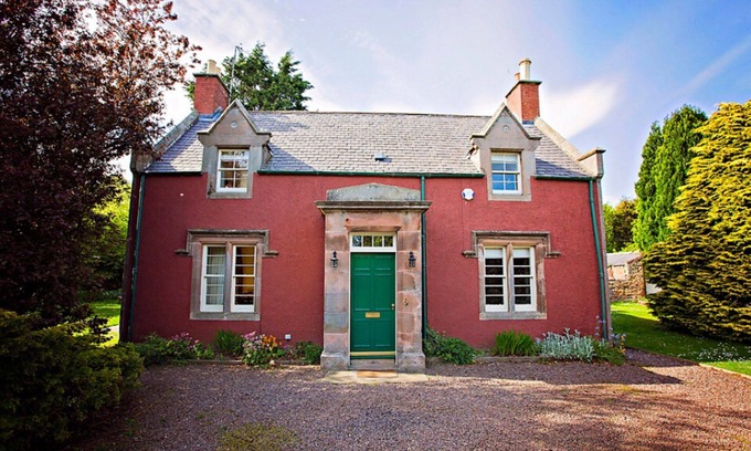 Dunbar Cabaña | The Head Gardener's Cottage Dunbar, que incluye bañera de hidromasaje