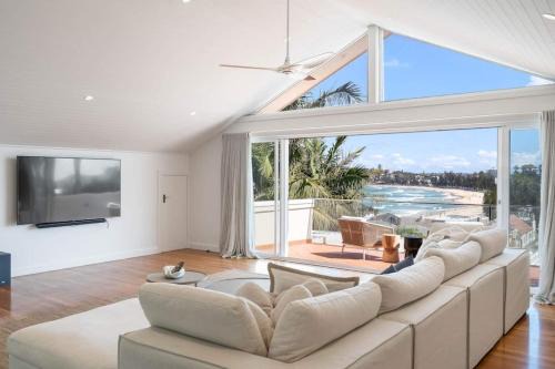 Queenscliff Casa | The Headland-premier Queenscliff Beachview Abode