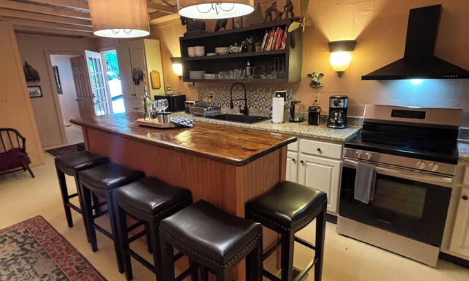 Ellijay Cabaña | The Hemingway - Cottage 1 @ Blue Cactus Cottages - it’s the BOMB!