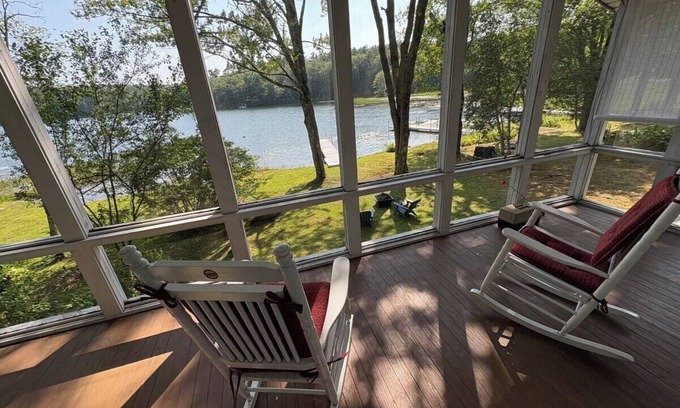 Kennebec Casa | The Heron Haus - Lakeside Escape in Belgrade Maine