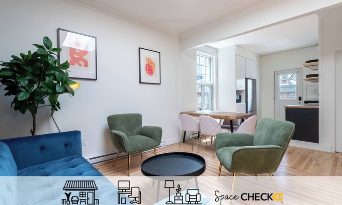 Ahuntsic-Cartierville Apartamento | The Hibiscus | Office | WIFI | TV | Balcony | Park