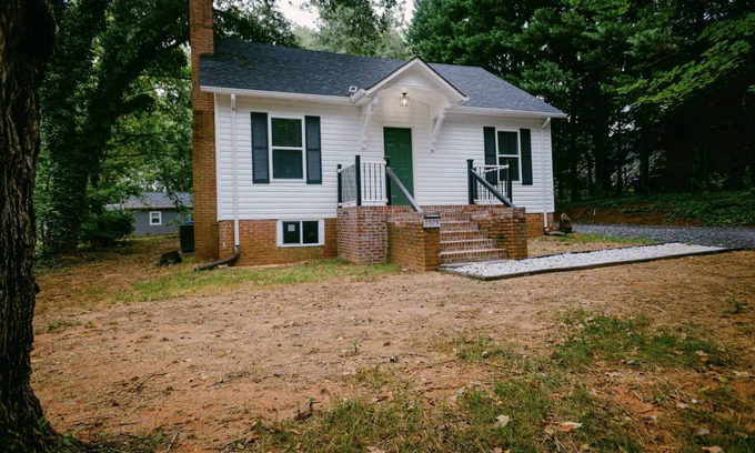 Hickory Casa | The Hickory Haven: Restored