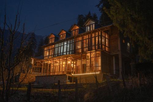 Kullu Complejo | The Hidden Treasure
