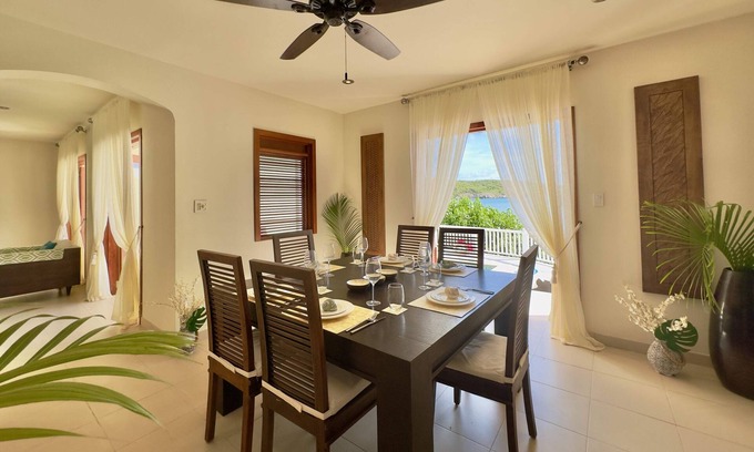 Freetown Casa | The Hideaway 3 Bedroom Townhouse Pool