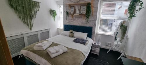 Southport Apartamento | The Hideaway Cottage Feel Patio Central Parking