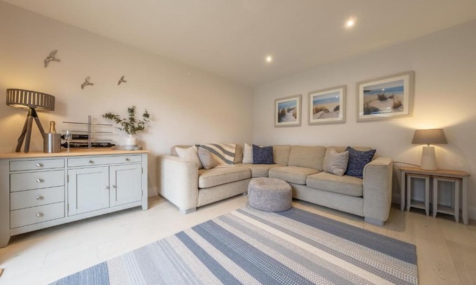 Docking Casa | The Hideaway D